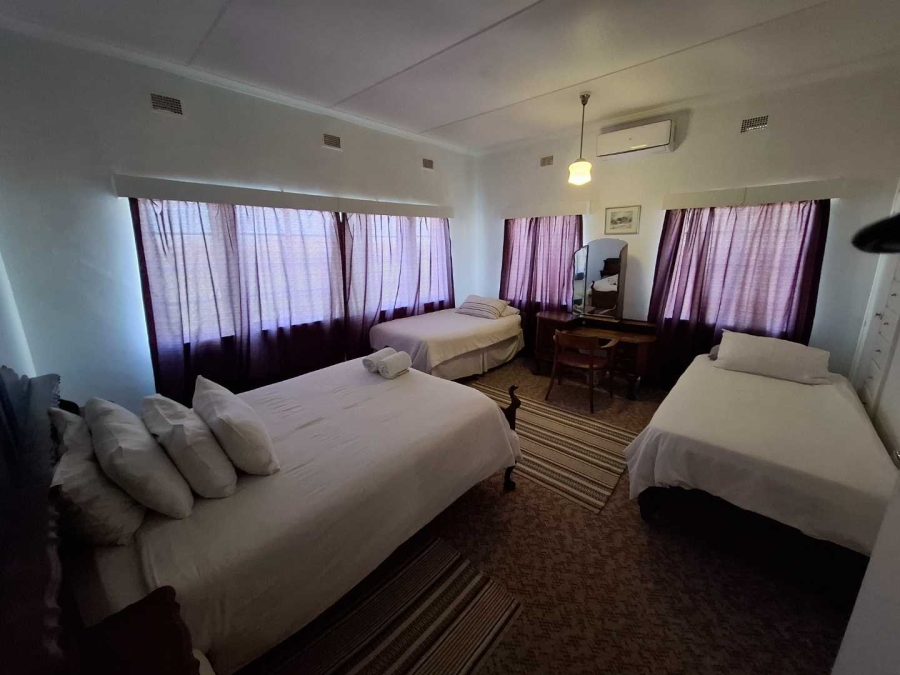 6 Bedroom Property for Sale in Keimoes Northern Cape